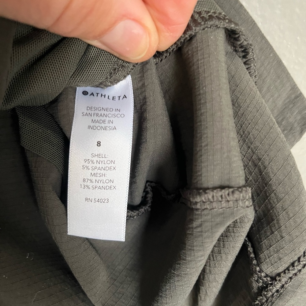 Athleta Trekki North Short - Picture 2 of 5